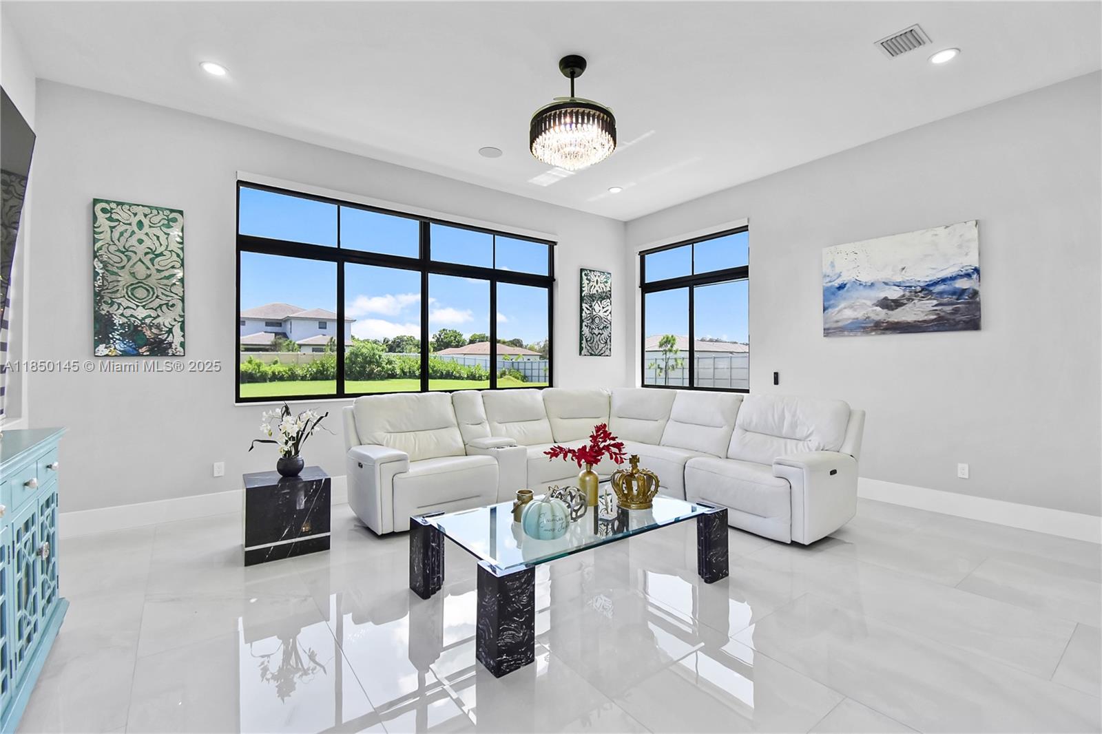 CIRCLE S ESTATES - Residential Lease