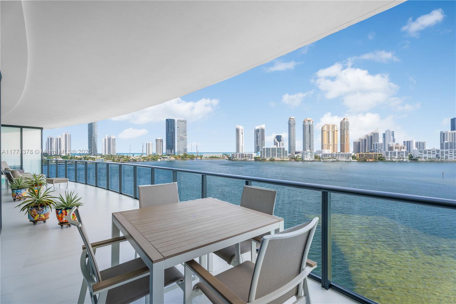 5000 Island Estates Dr 704