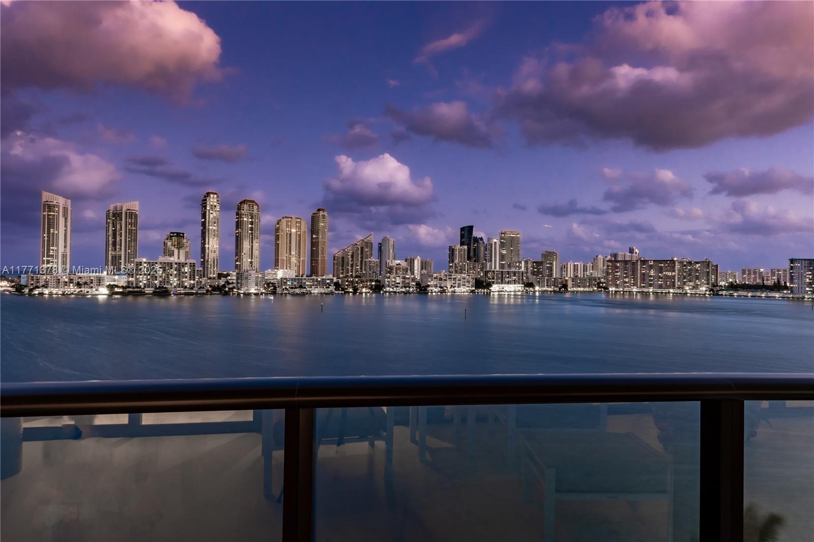 PRIVE CONDO - Residential