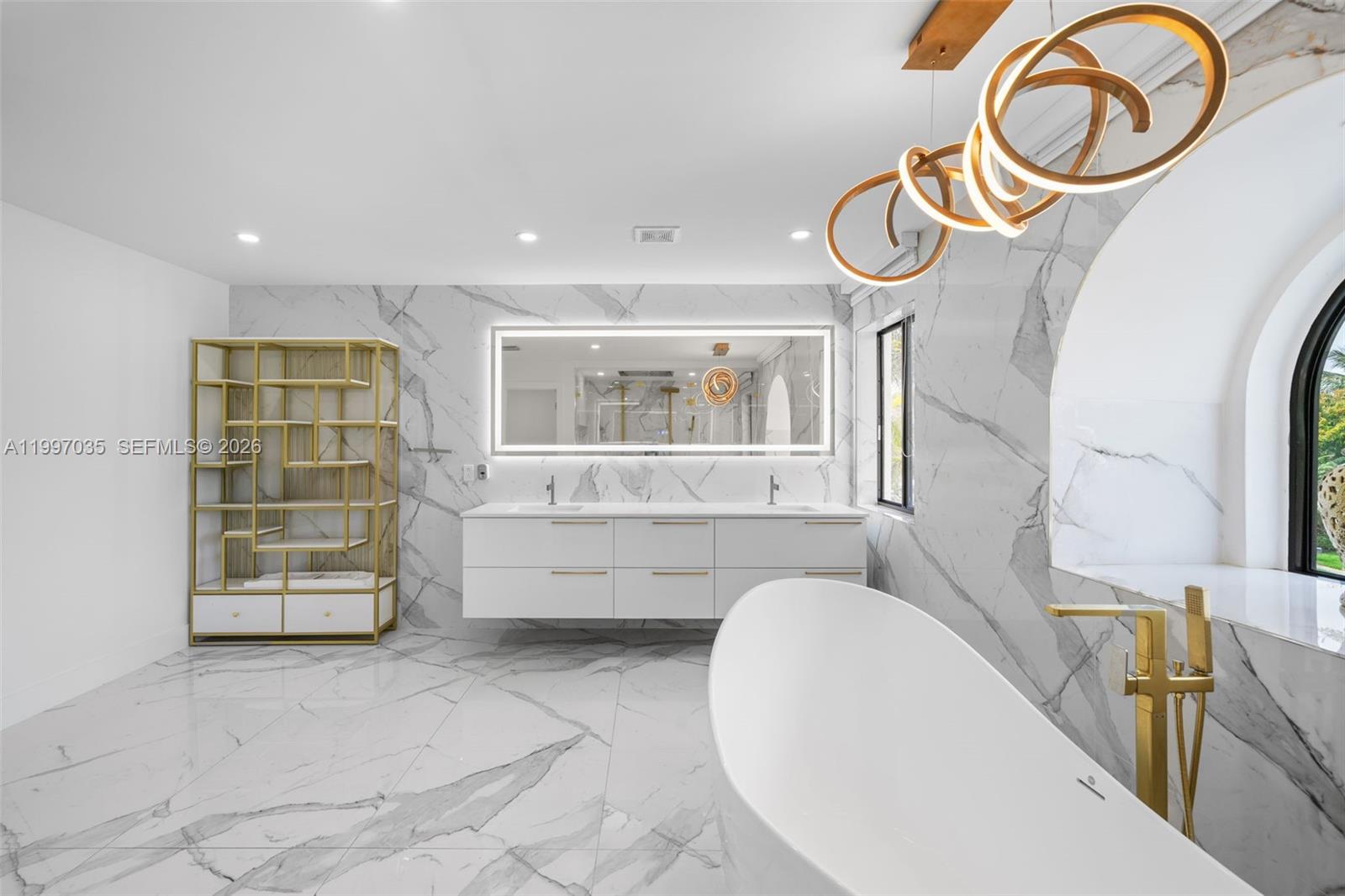 SILVER SHORES (PARCELS H - Residential