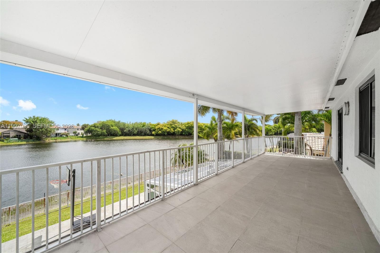 SILVER SHORES (PARCELS H - Residential