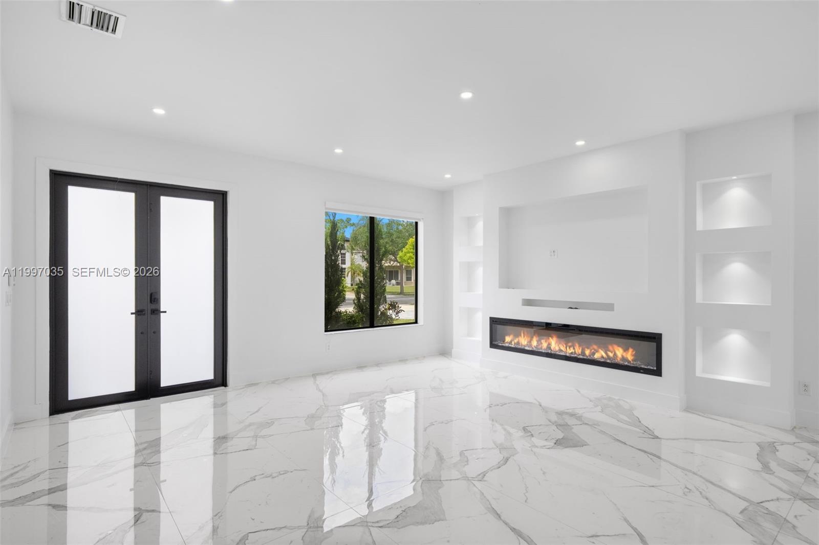 SILVER SHORES (PARCELS H - Residential