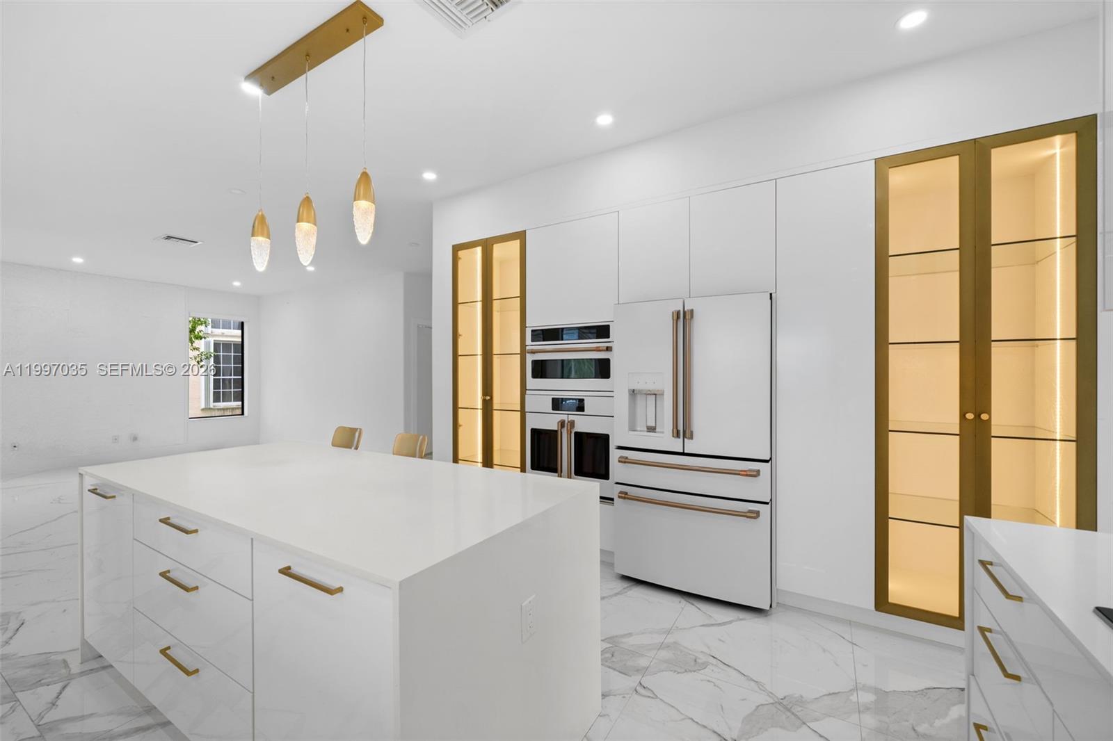 SILVER SHORES (PARCELS H - Residential