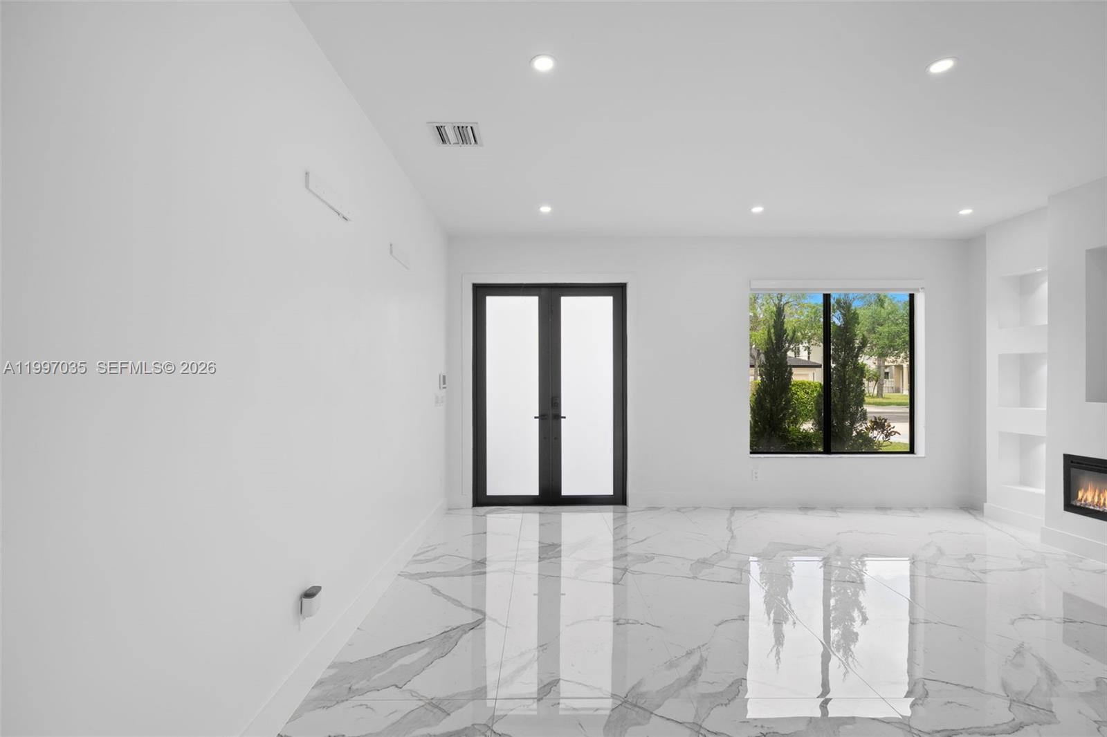 SILVER SHORES (PARCELS H - Residential