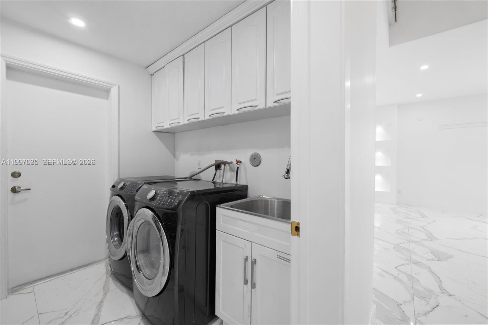SILVER SHORES (PARCELS H - Residential