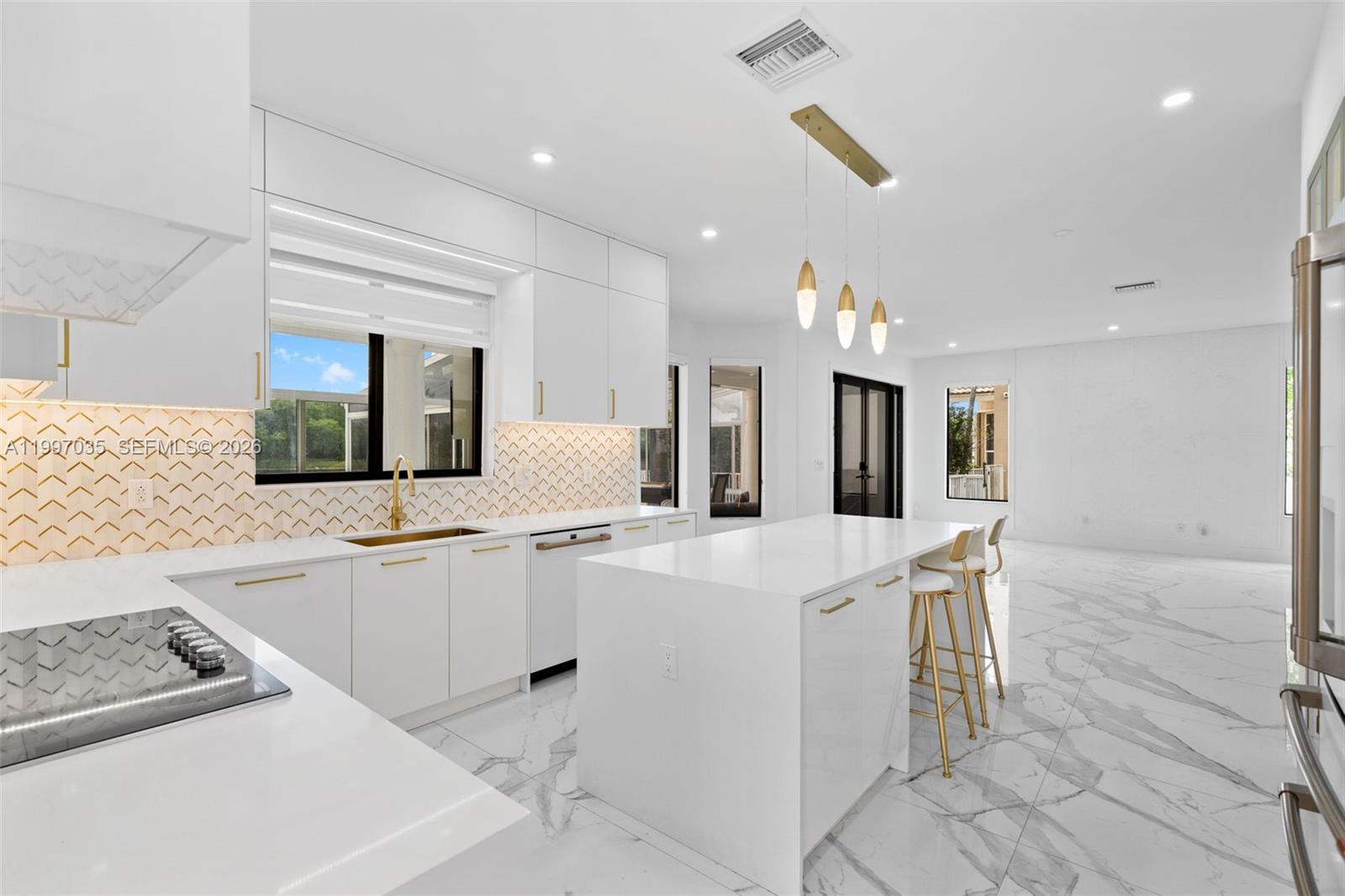 SILVER SHORES (PARCELS H - Residential
