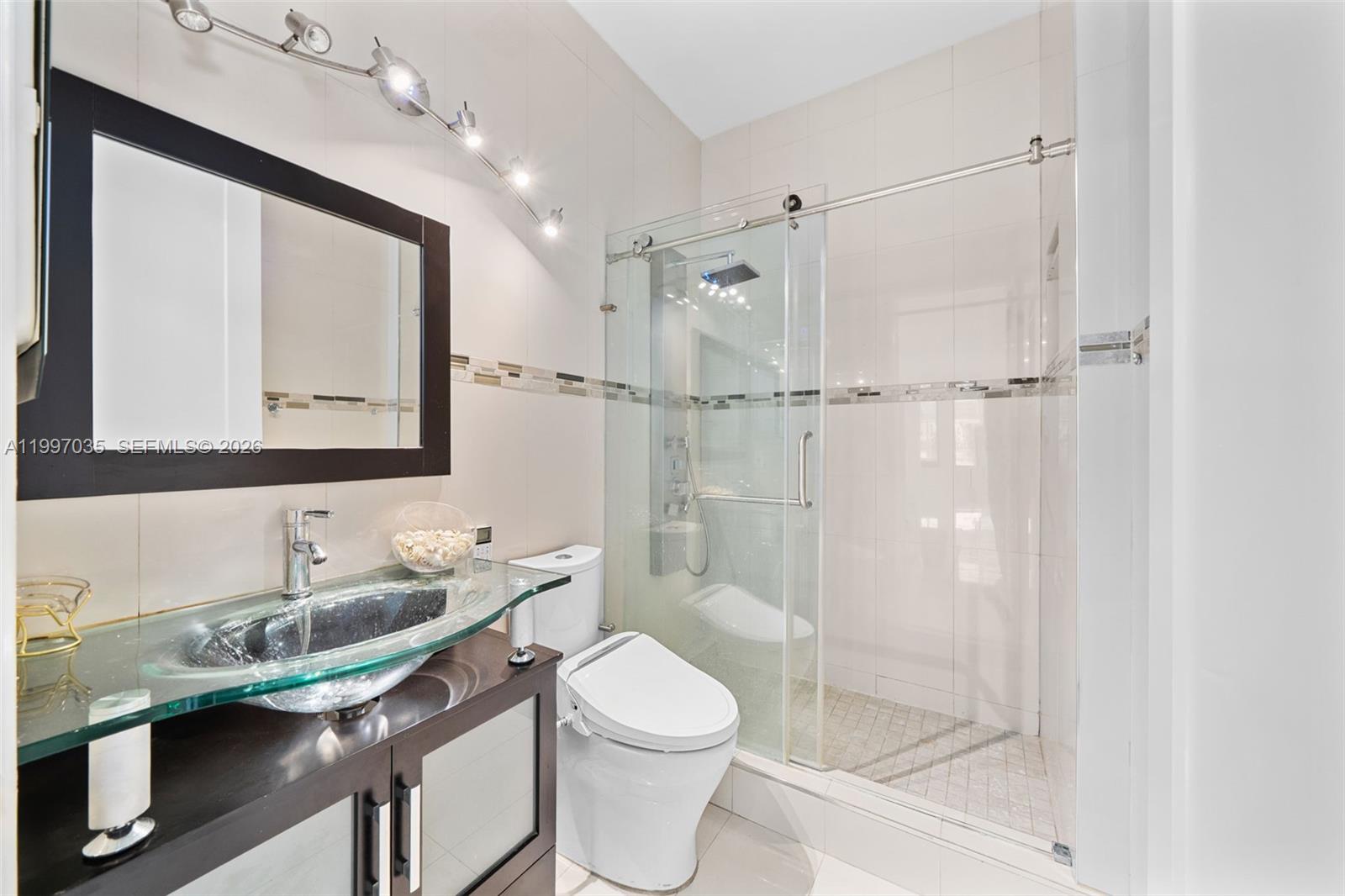 SILVER SHORES (PARCELS H - Residential