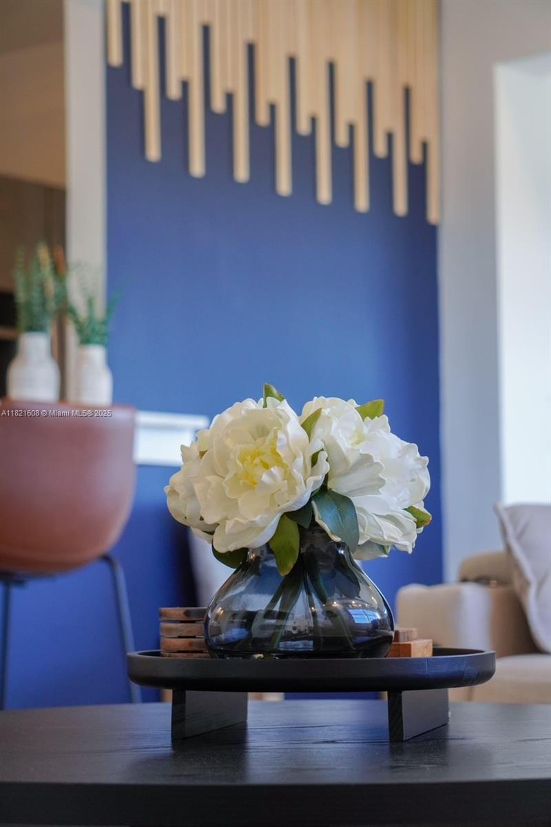 BAYSHORE YACHT & TENNIS C - Residential