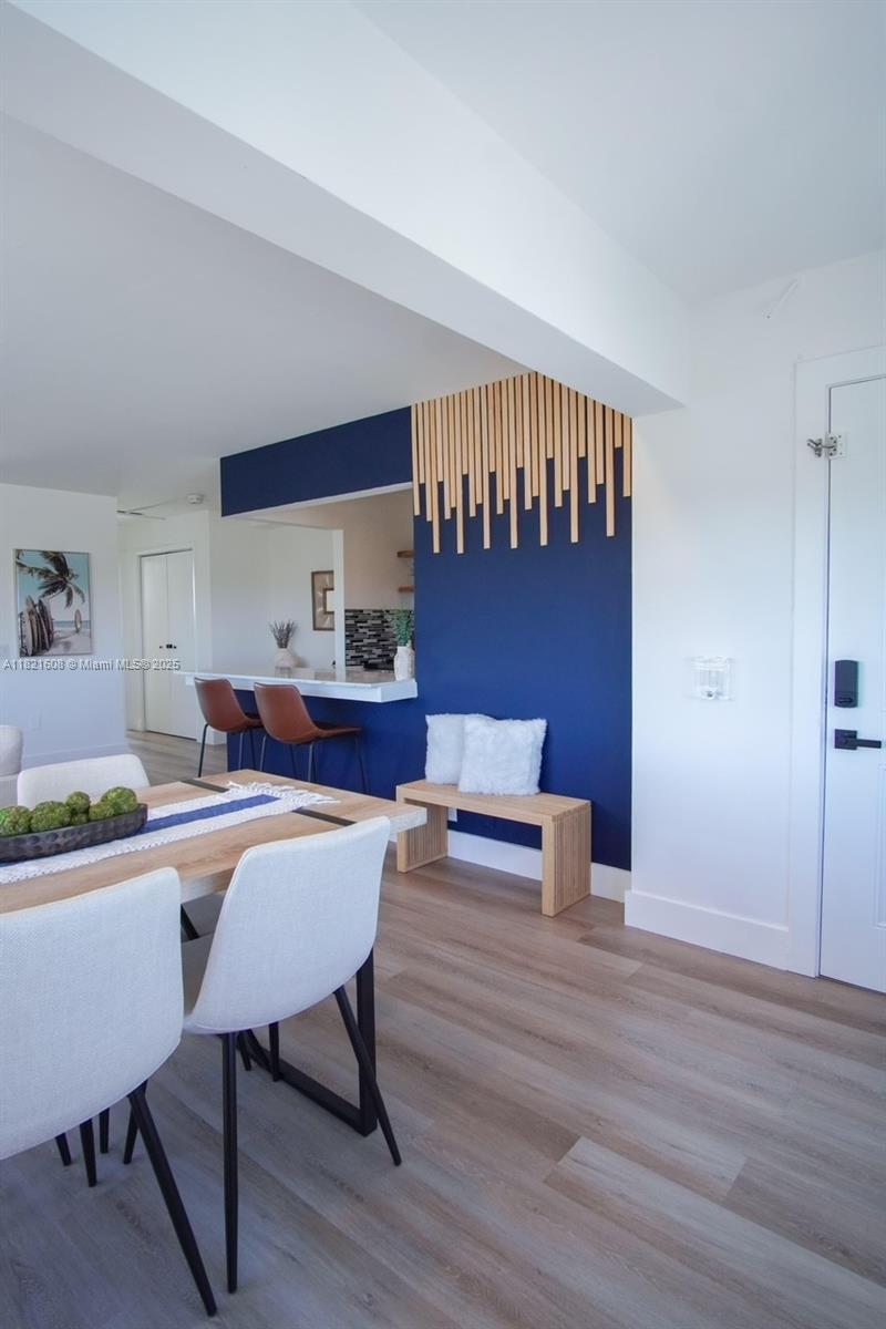 BAYSHORE YACHT & TENNIS C - Residential