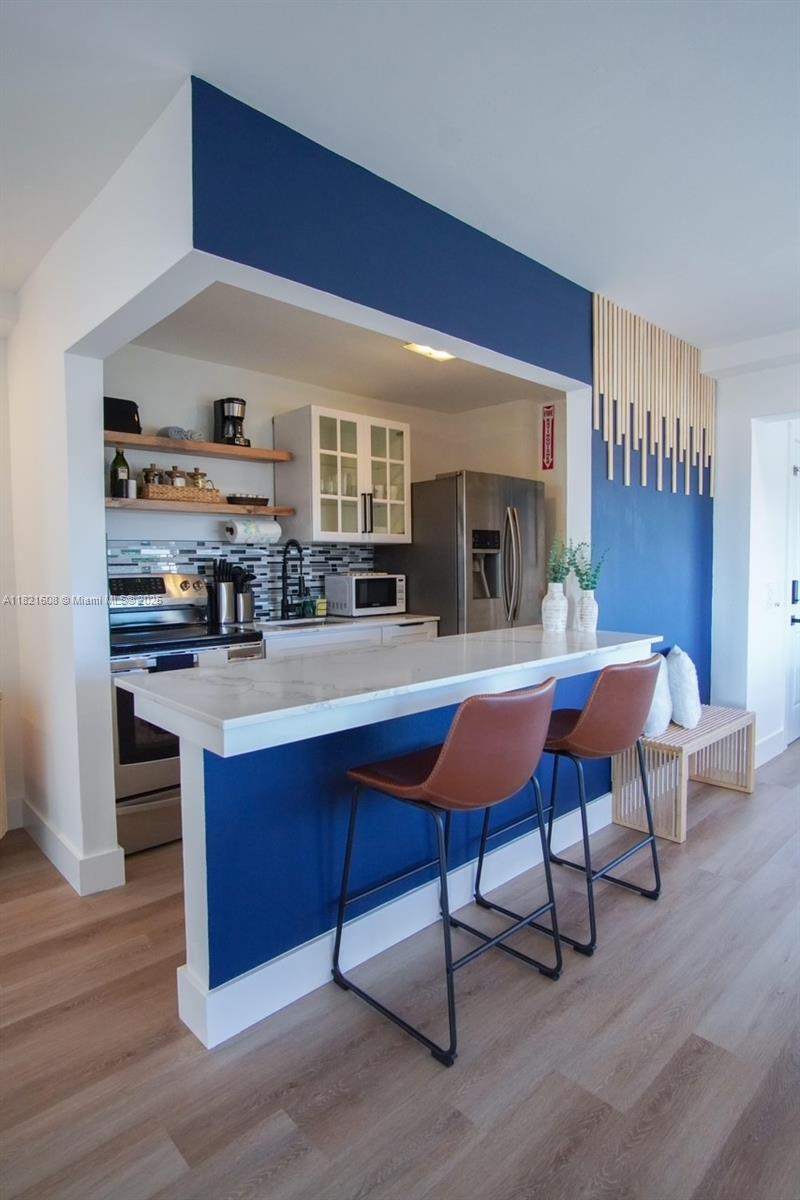 BAYSHORE YACHT & TENNIS C - Residential