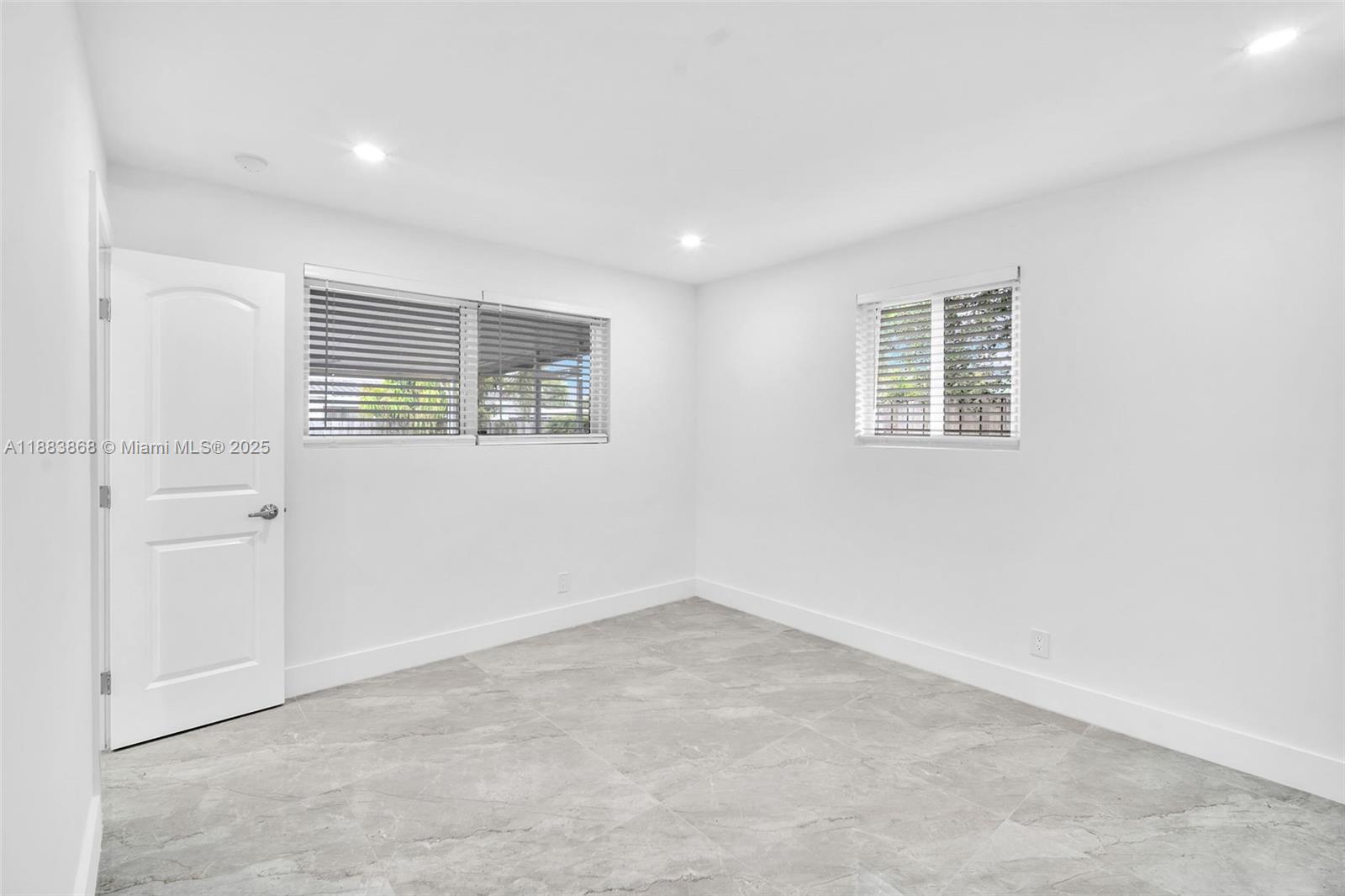 FAIRFAX BROLLIAR ADD SEC - Residential