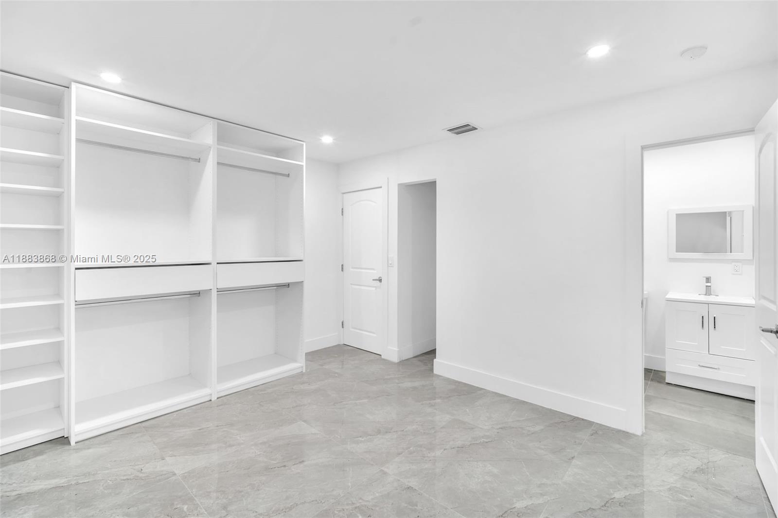 FAIRFAX BROLLIAR ADD SEC - Residential