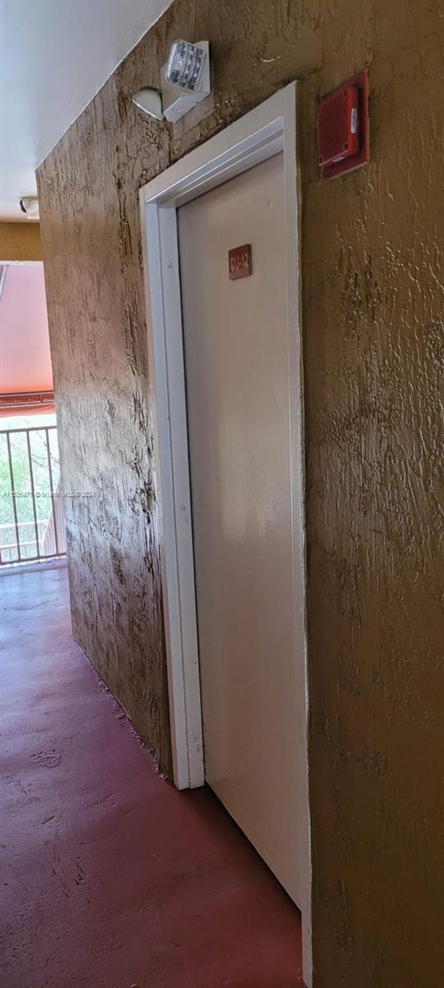 Have your own business ,13 storage of 74 sqft each and 2 storage of 34 sqft each, which you can rent for $100 a month 
Price of each 74 sqft storage is $10,000 and  each 34 sqft is $3,000.
Could be sale all of individually! Don't miss out this big opportunity!