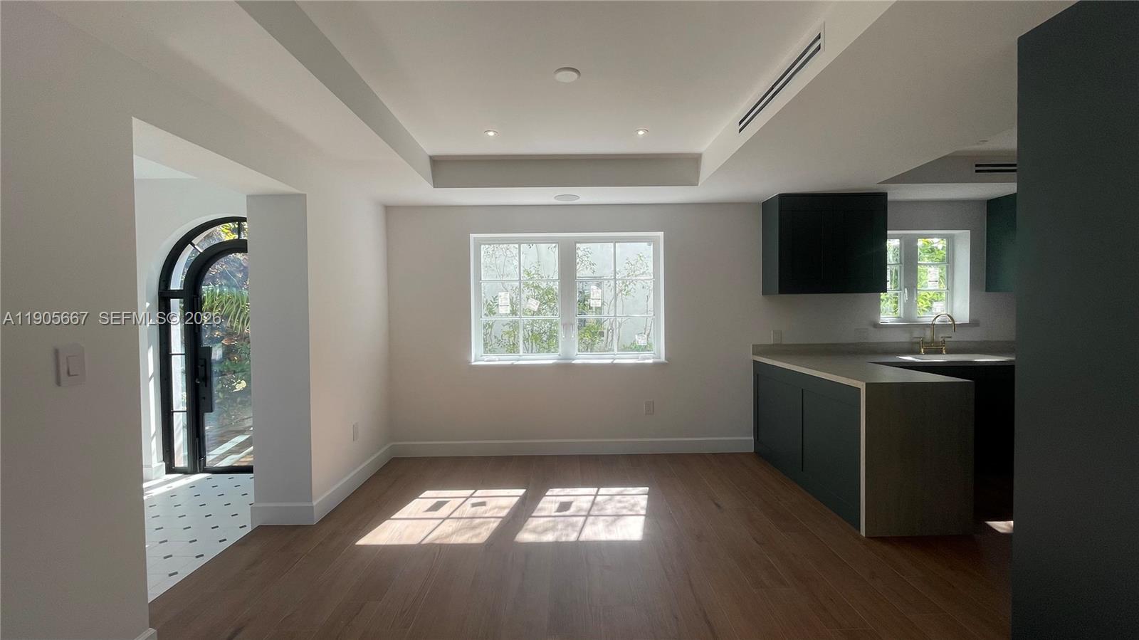 CORAL GABLES RIVIERA SEC - Residential