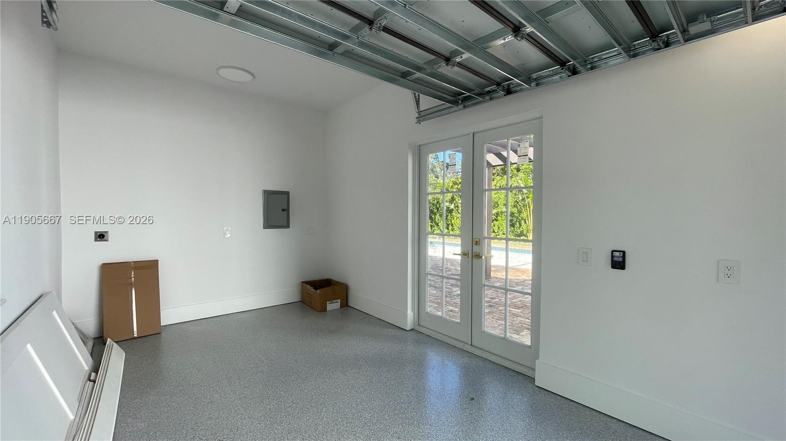 CORAL GABLES RIVIERA SEC - Residential