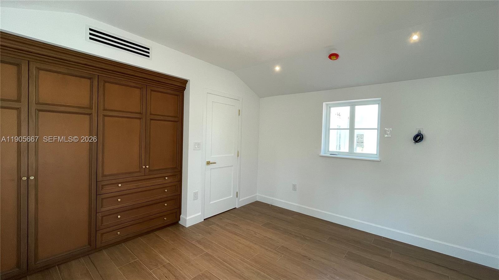 CORAL GABLES RIVIERA SEC - Residential