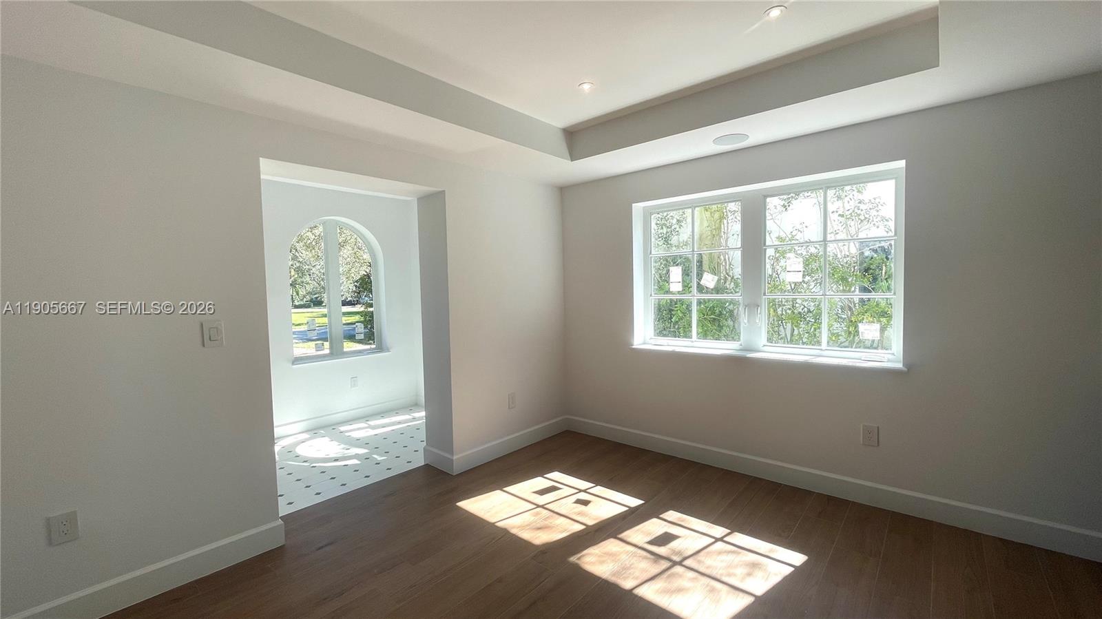 CORAL GABLES RIVIERA SEC - Residential