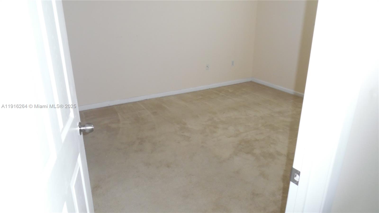 REGENT PARK CONDO - Residential