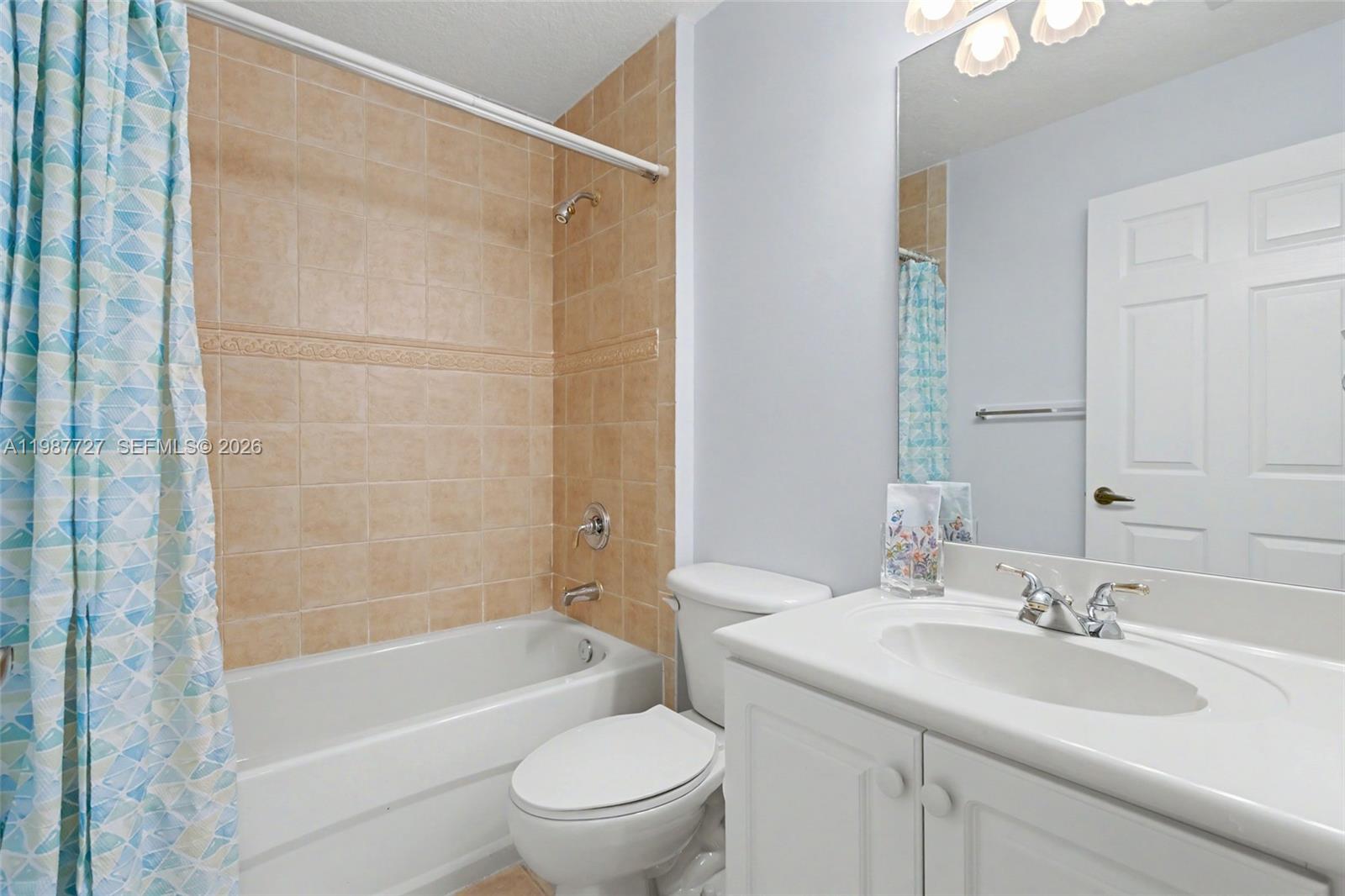 VILLAS AT HARBOR ISLES CO - Residential