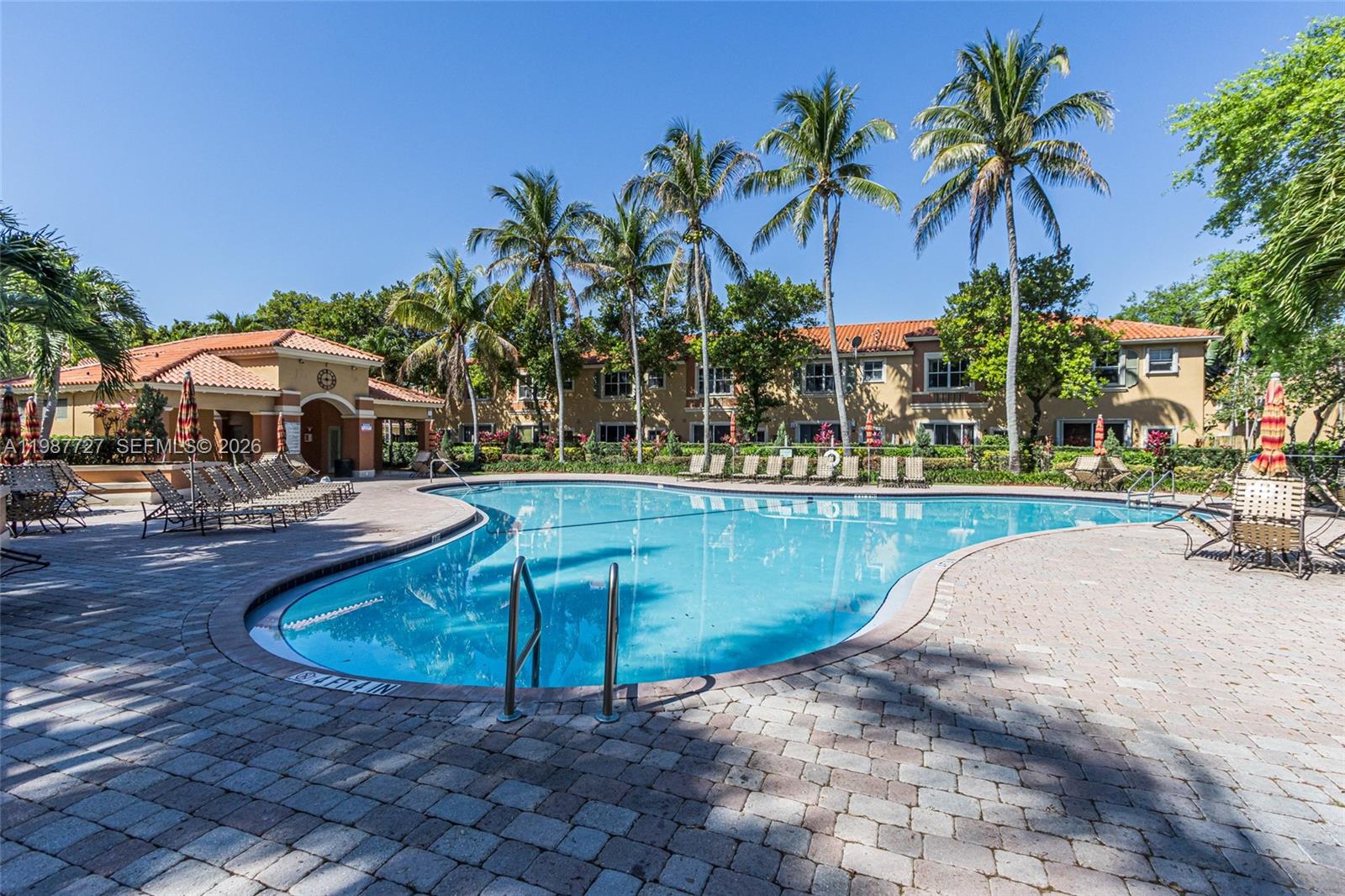 VILLAS AT HARBOR ISLES CO - Residential