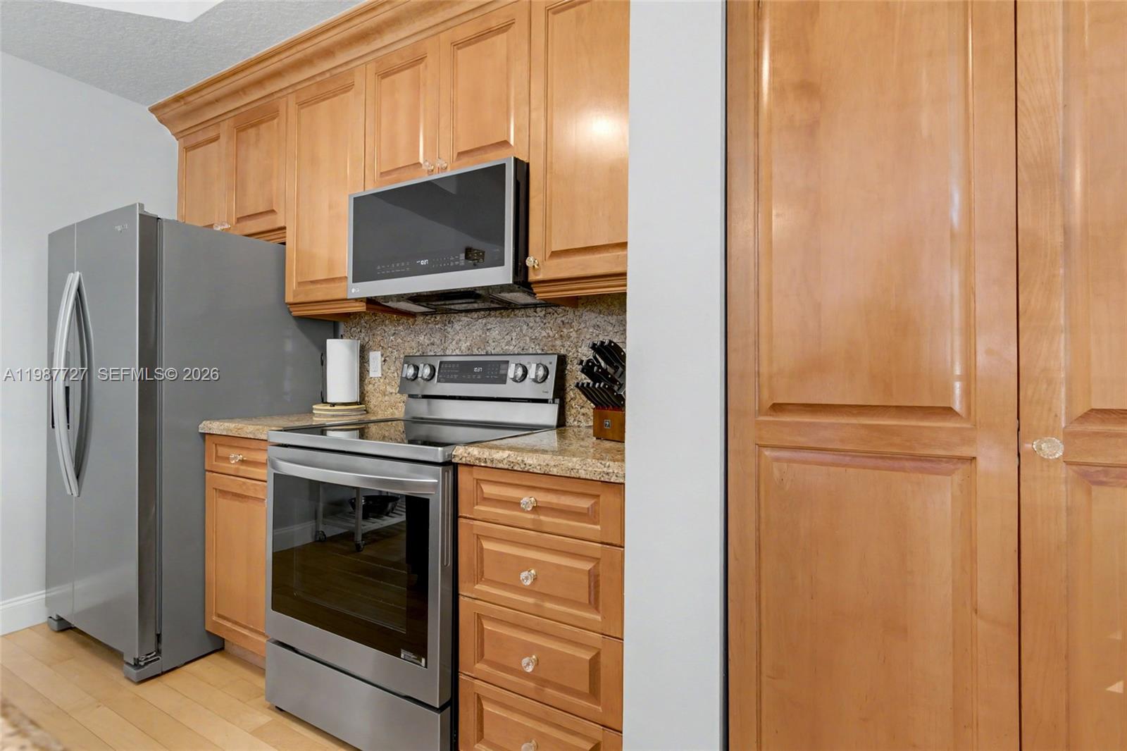 VILLAS AT HARBOR ISLES CO - Residential