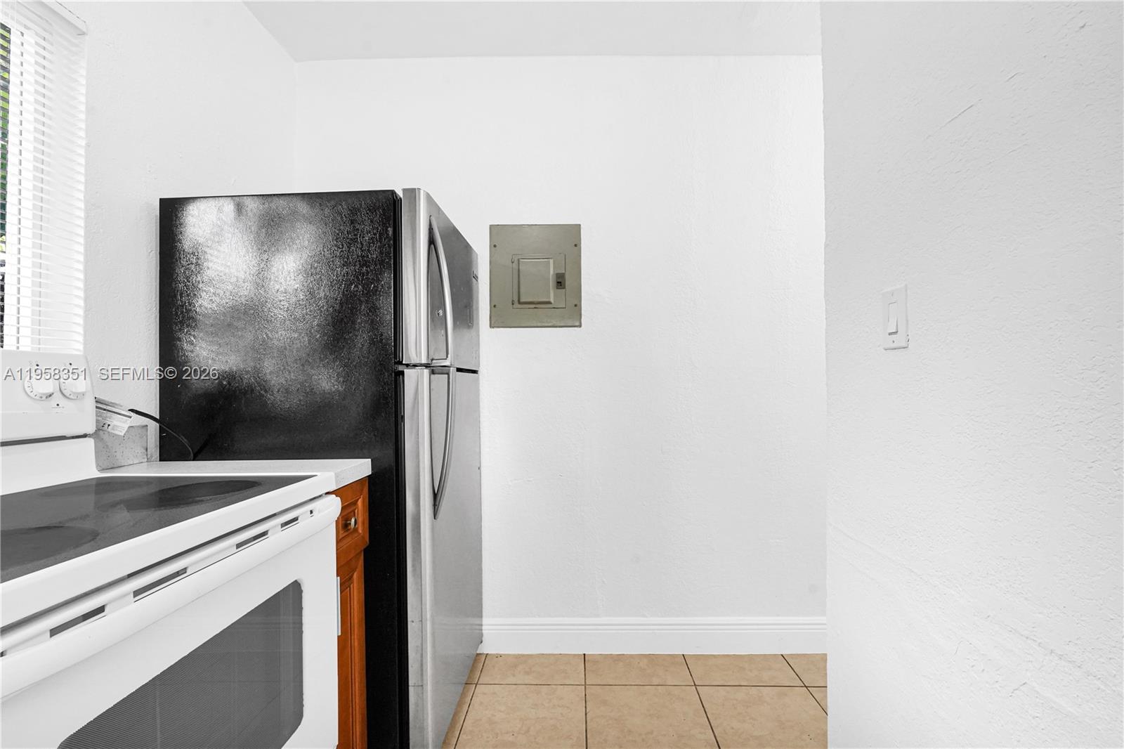 FLORAL HEIGHTS - Residential Lease