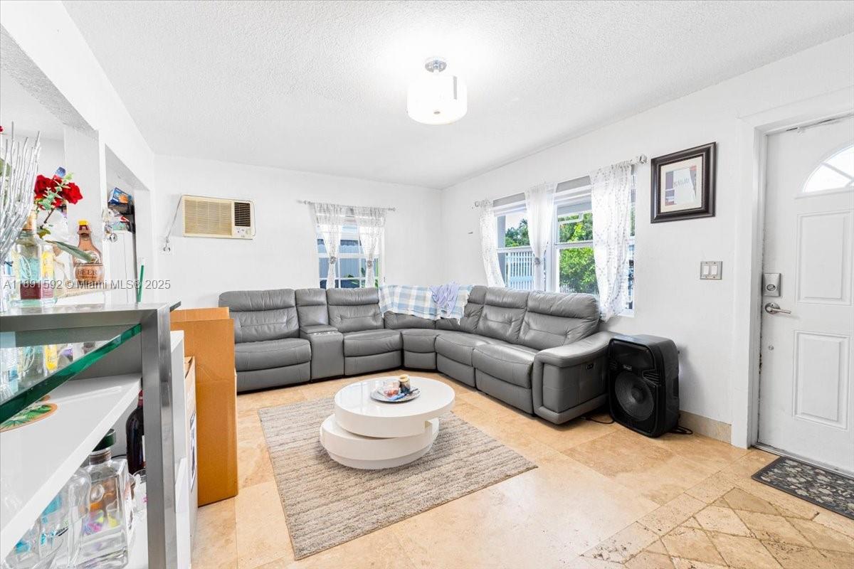 SUNLAND PARK SECTION 2 - Residential