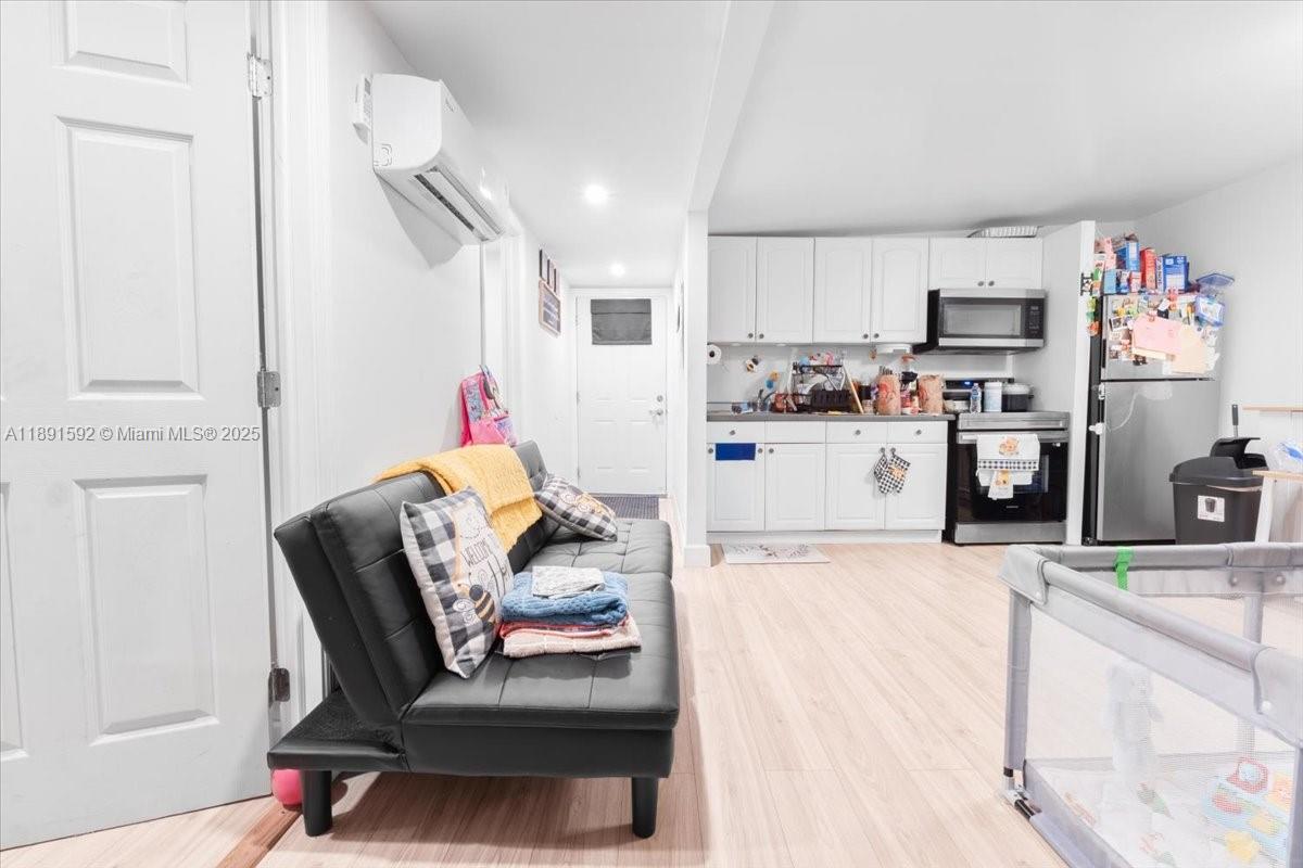 SUNLAND PARK SECTION 2 - Residential