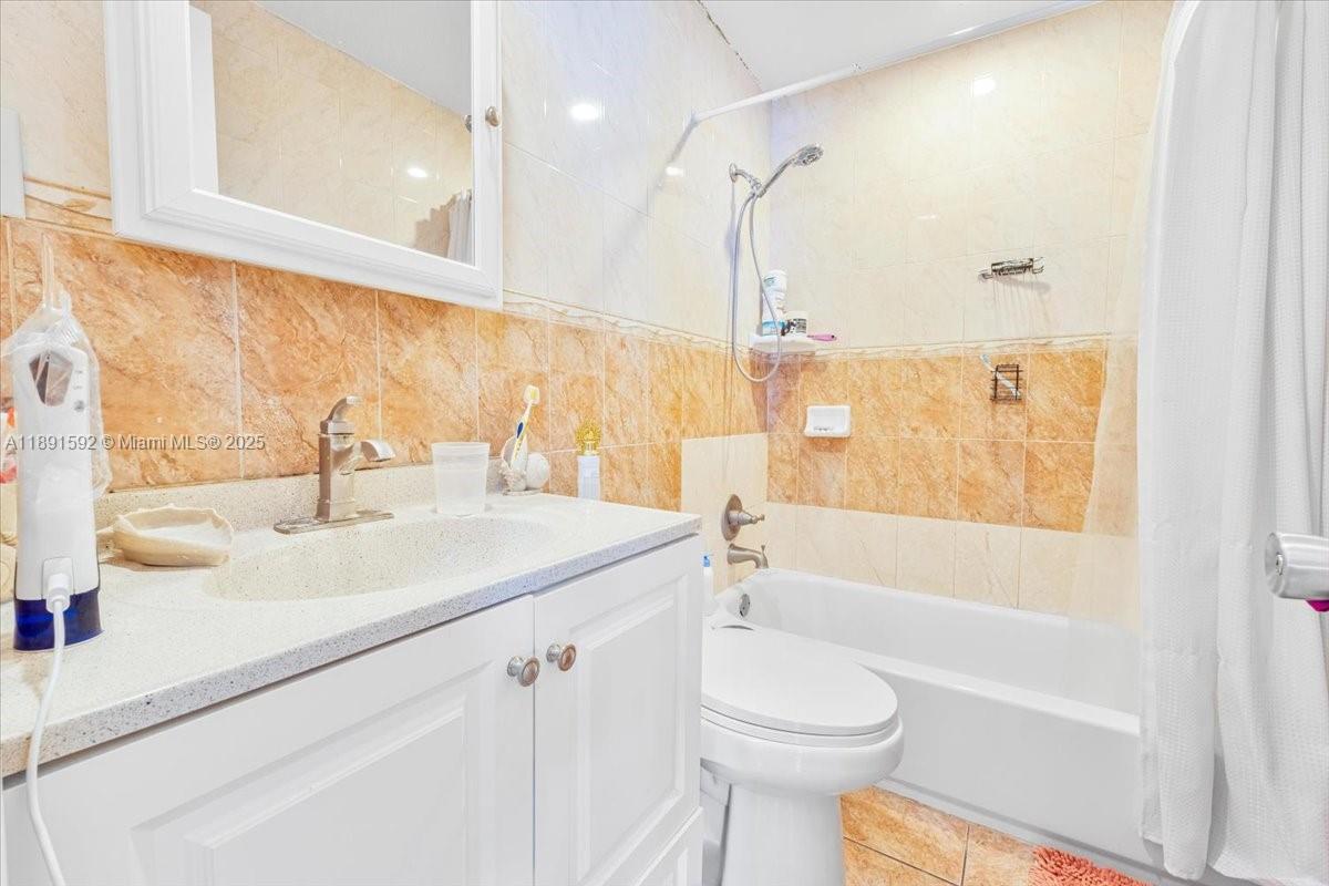 SUNLAND PARK SECTION 2 - Residential