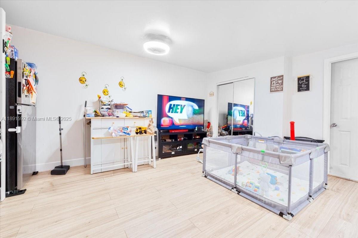 SUNLAND PARK SECTION 2 - Residential