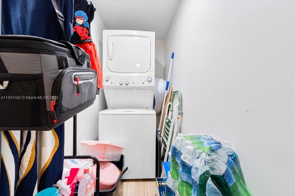 SUNLAND PARK SECTION 2 - Residential