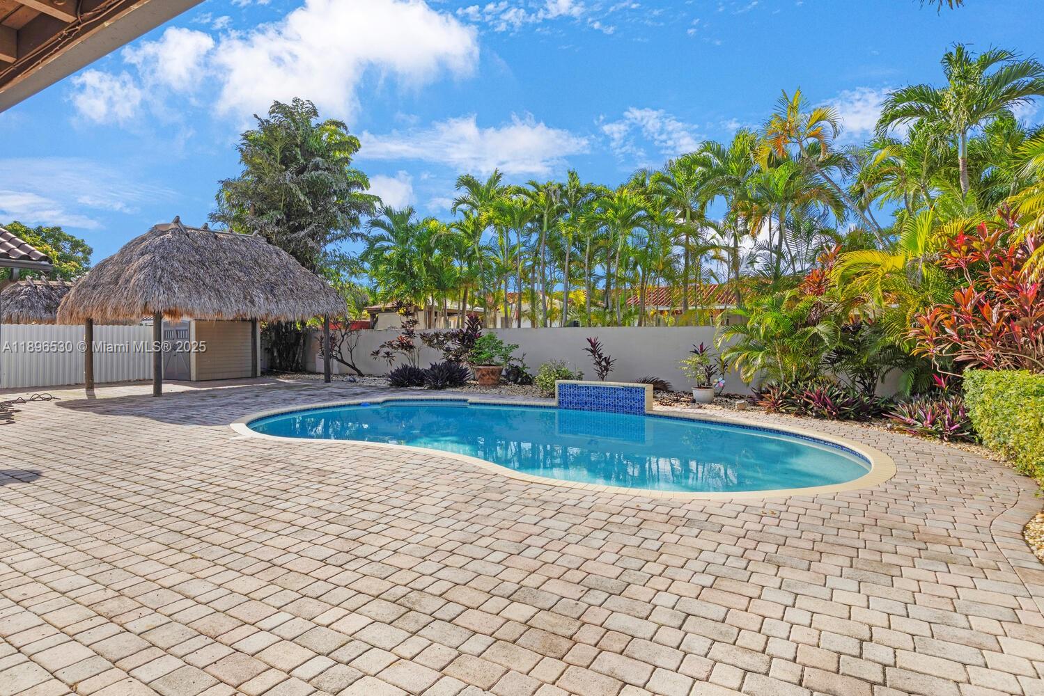 BIRD VILLAS SUB - Residential Lease