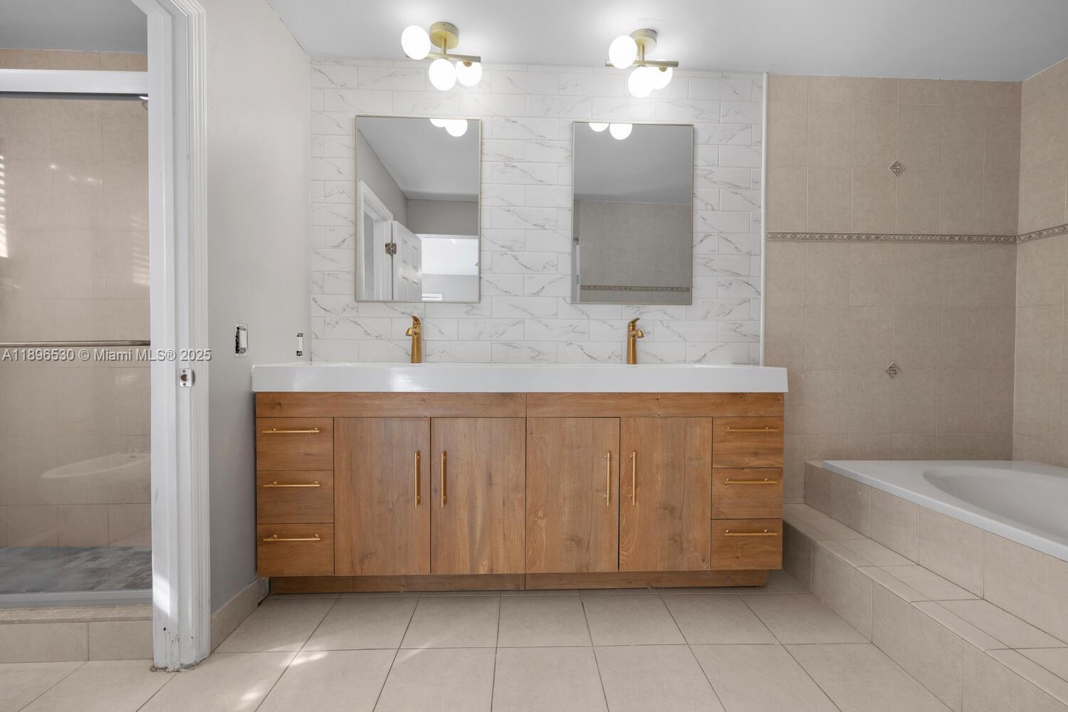 BIRD VILLAS SUB - Residential Lease