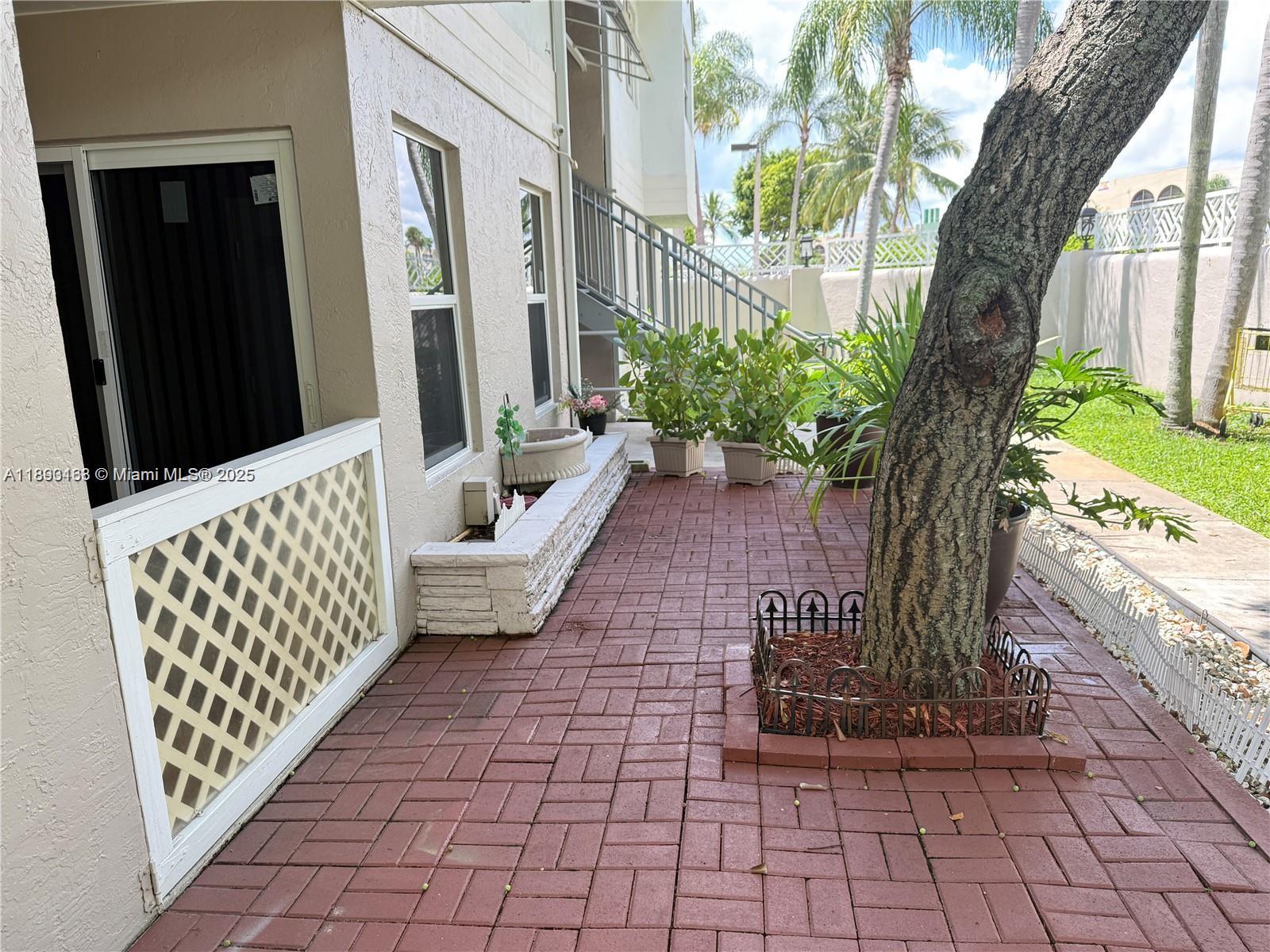 ANTIGUA AT CNTRY CLUBOF M - Residential Lease