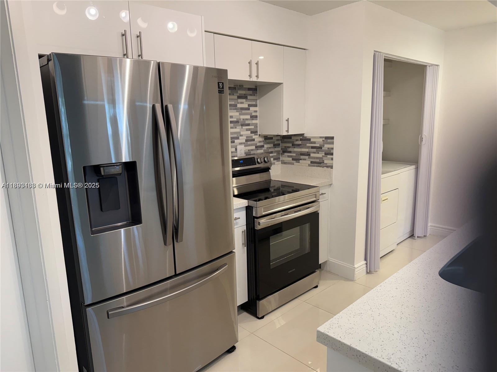 ANTIGUA AT CNTRY CLUBOF M - Residential Lease
