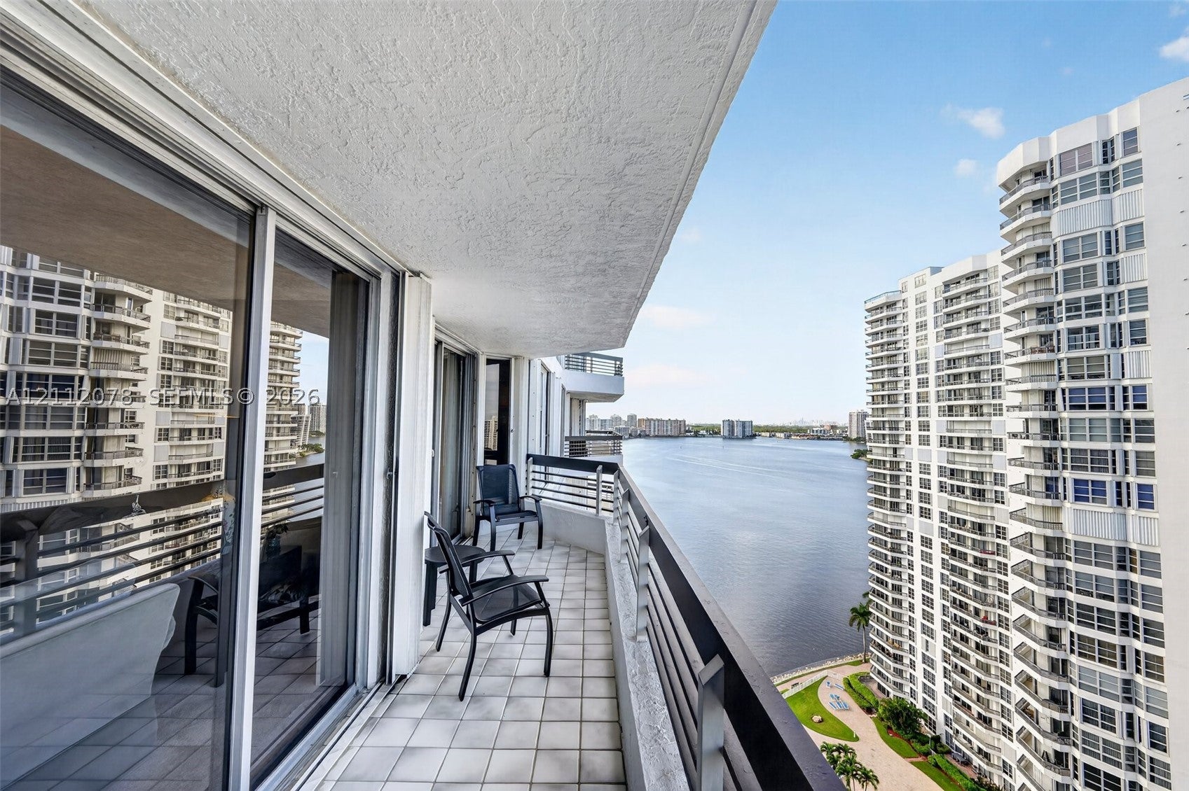 19195 NE 36th Ct 2202, Aventura FL 33180