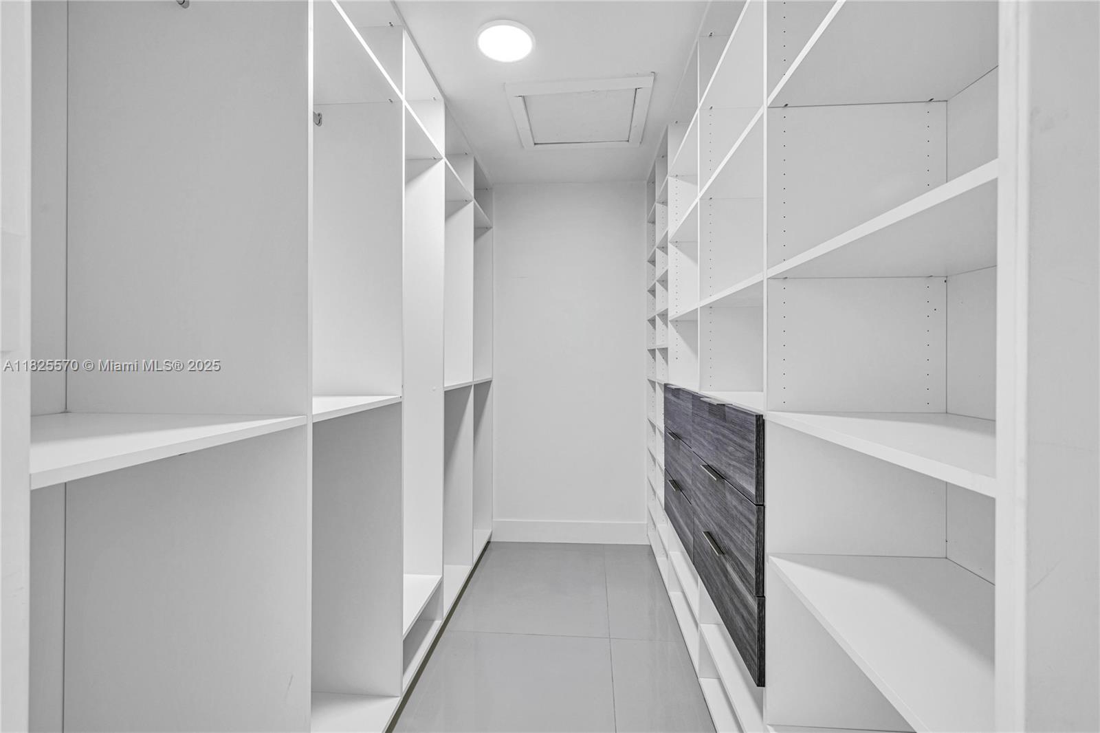 TAMIAMI PLACE PLAN NO 3 - Residential Lease