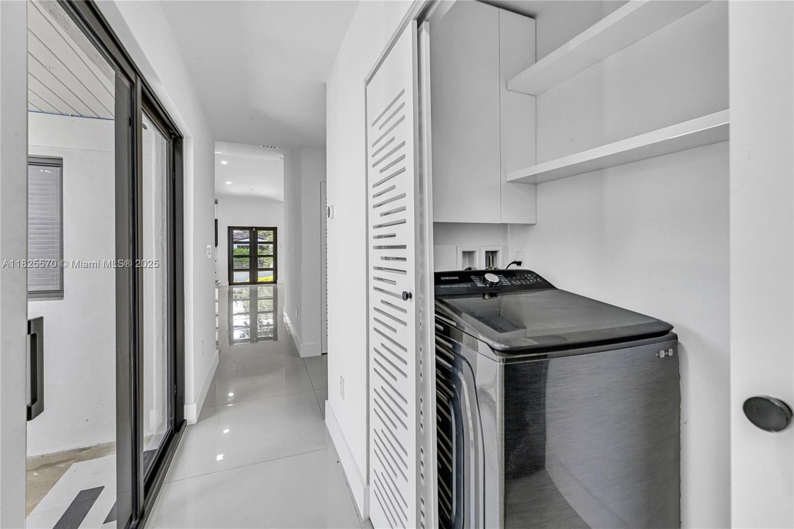 TAMIAMI PLACE PLAN NO 3 - Residential Lease