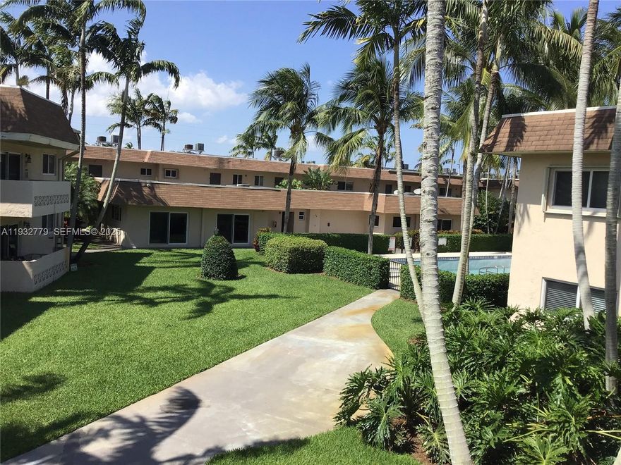 One bedroom, one bath condo in Villagio at Palmetto Bay!  Second floor unit with balcony and freshly painted. Right next to Publix with direct access to the Publix parking lot. Gated complex with quiet pool. One assigned parking spot. Available Feb 1.