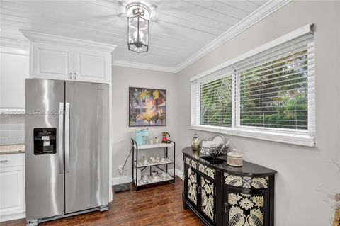Tiny photo for 6989 Clover Ct, Lake Worth, FL 33467 (MLS # A12022074)