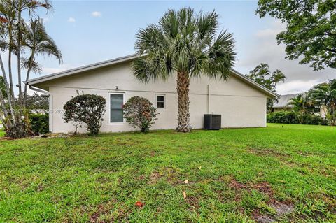 Tiny photo for 6989 Clover Ct, Lake Worth, FL 33467 (MLS # A12022074)