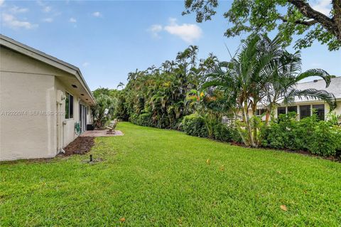 Tiny photo for 6989 Clover Ct, Lake Worth, FL 33467 (MLS # A12022074)