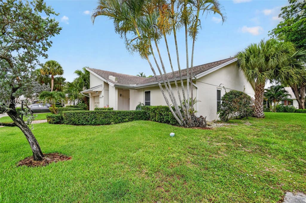 Photo of 6989 Clover Ct, Lake Worth, FL 33467 (MLS # A12022074)