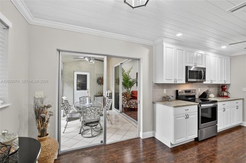 Tiny photo for 6989 Clover Ct, Lake Worth, FL 33467 (MLS # A12022074)