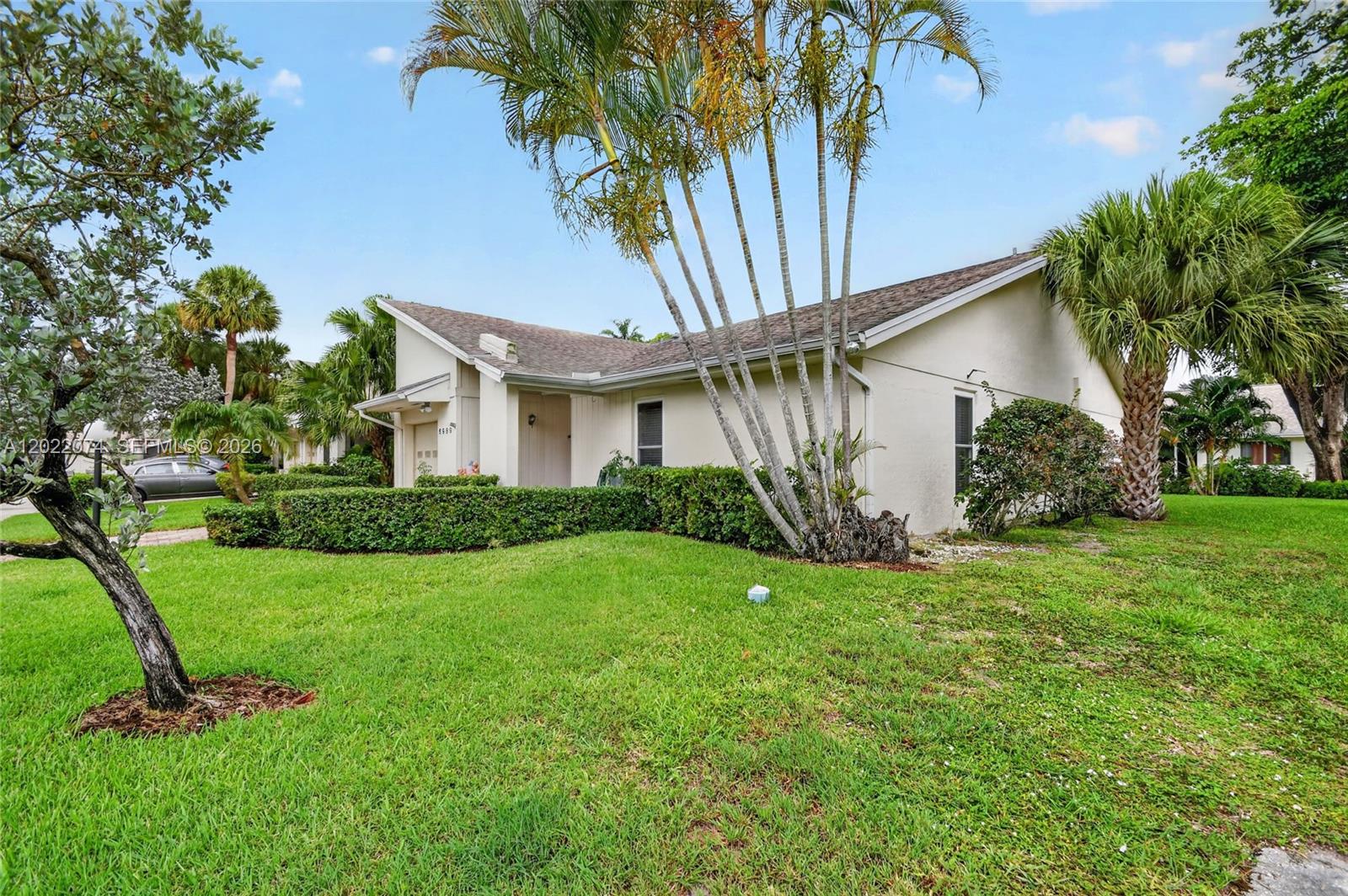 6989 Clover Ct