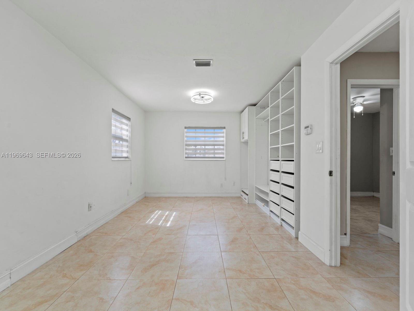 SOUTHERN ESTS 3RD ADDN - Residential Lease