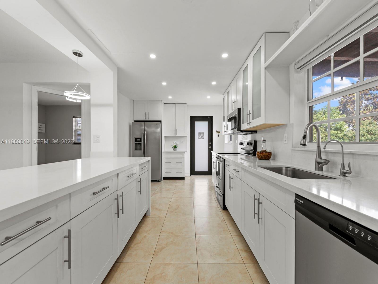 SOUTHERN ESTS 3RD ADDN - Residential Lease