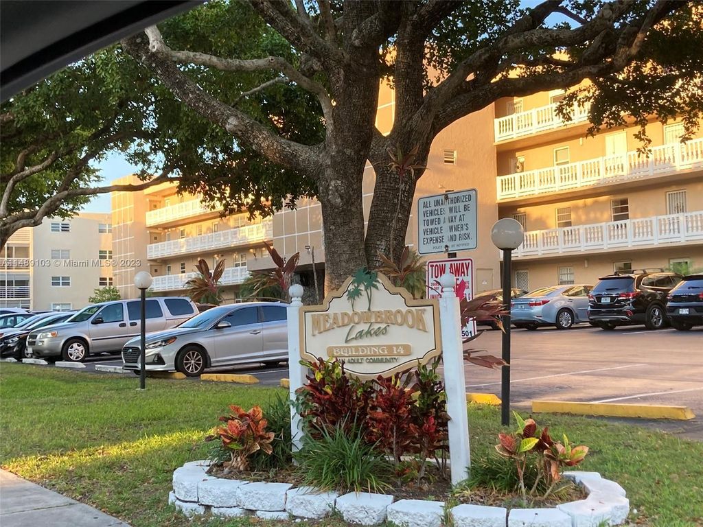 Photo of 1025 SE 4th Ave #108, Dania Beach, FL 33004 (MLS # A11489103)