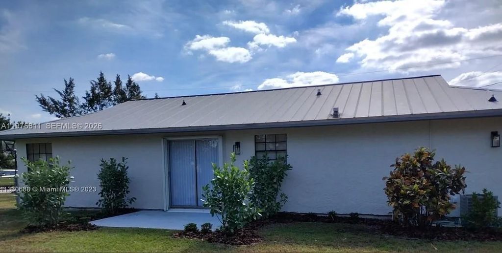 Photo of 841 NW Riverside Dr, Port St Lucie, FL 34983 (MLS # A11975811)