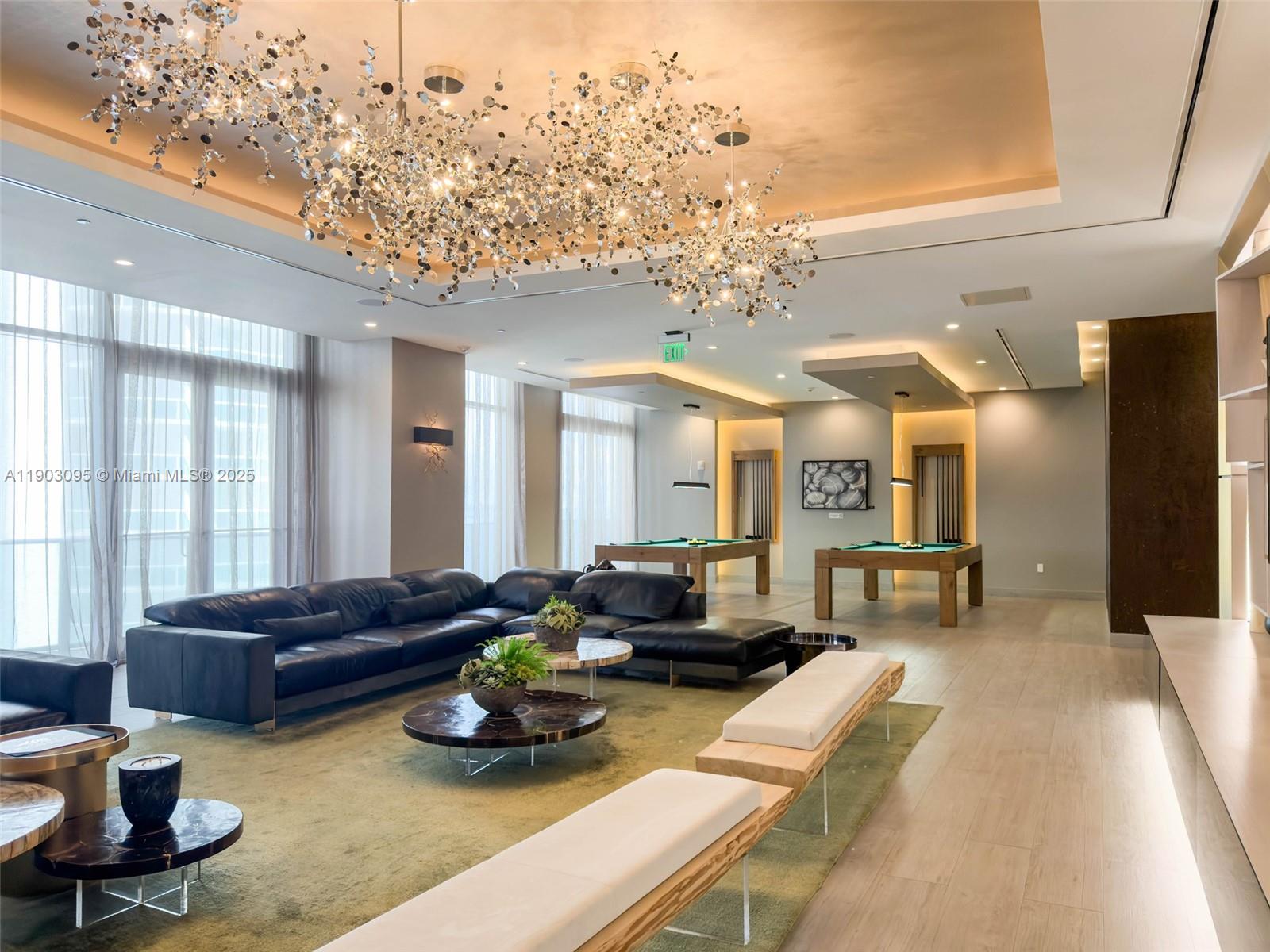 ARIA ON THE BAY CONDO - Residential